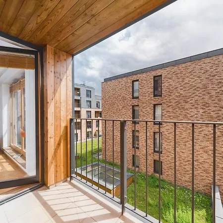 The Old Brewery Family - 3 Bedrooms & Parking - By Upstairs * 크라쿠프
